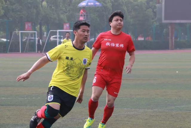 国足0:0泰国，刘建宏怒批:这不是友谊赛，是“比烂”大赛